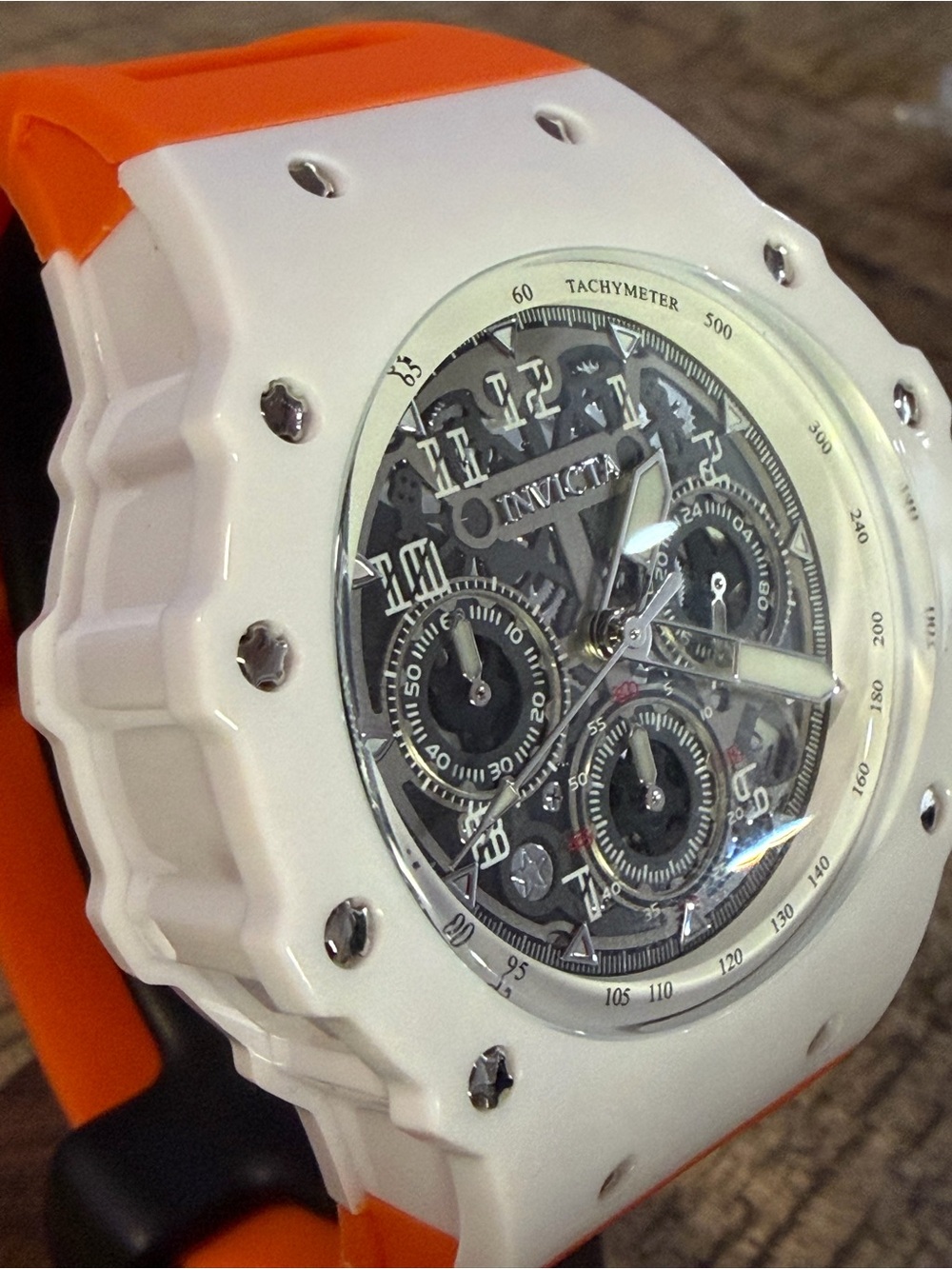 NEW Invicta Vaulthon Bold White & Orange Chronograph Watch 44mm + Original Box - Picture 4 of 8